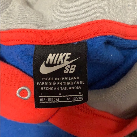 Nike SB Blue and Red Hoodie Sweatshirt - Picture 4 of 4